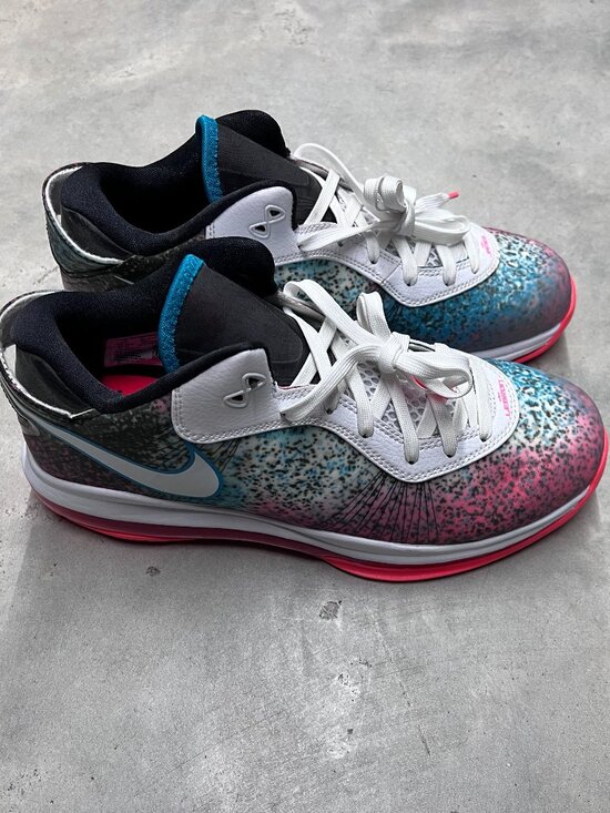 Nike Lebron 8 VIII Low V2 QS Miami Nights 2021 Men\'s Size 9 DJ4436 100 main image 2